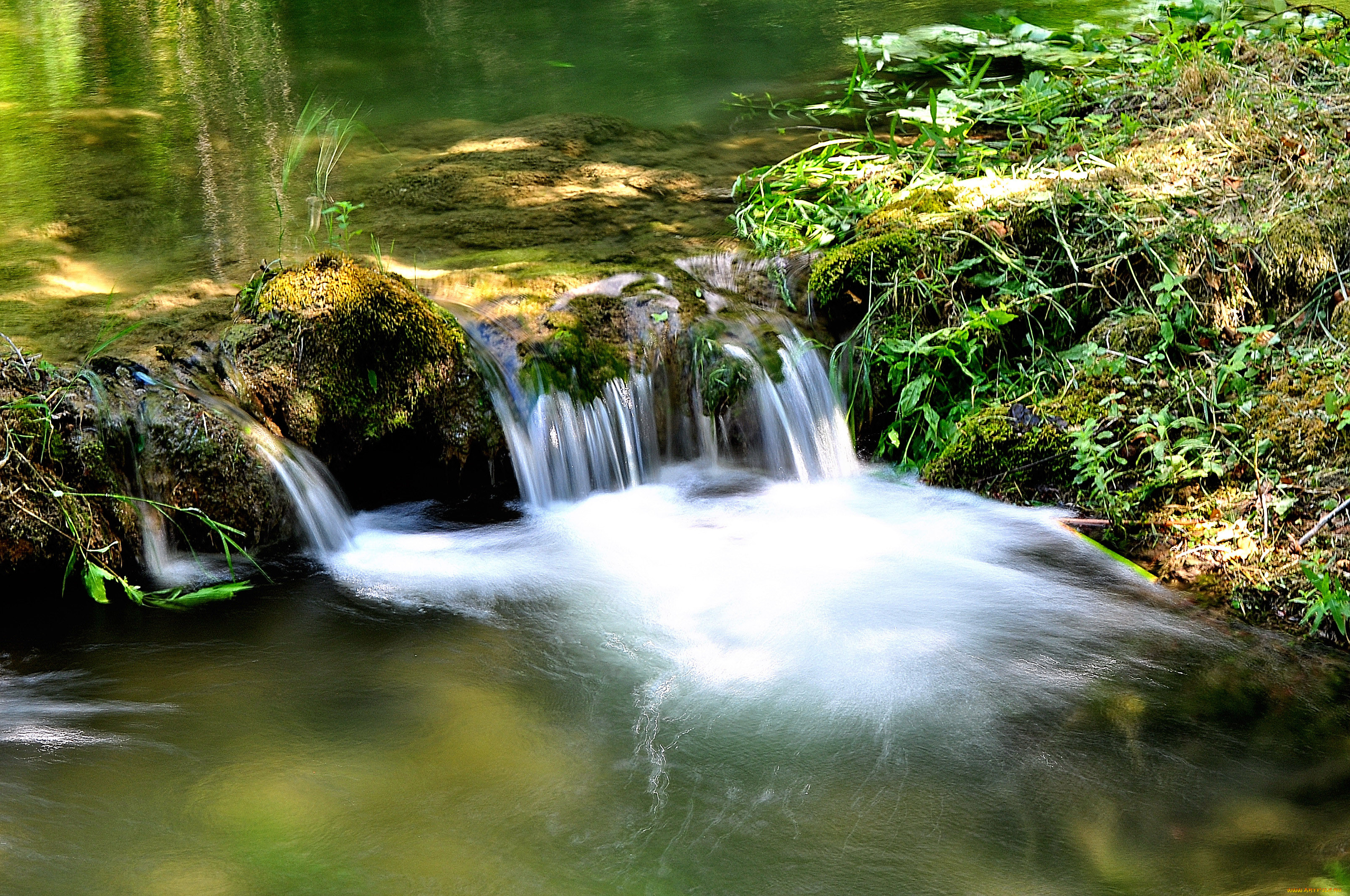 Найди водичку. Shallow River. Small River.